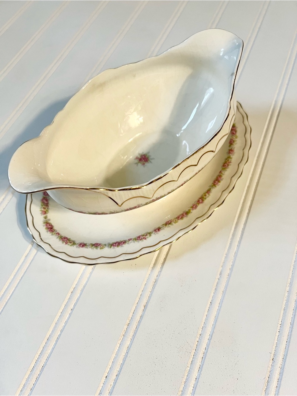Pope-Gosser 1942 Lurie Pattern Gravy Boat with attached Underplate